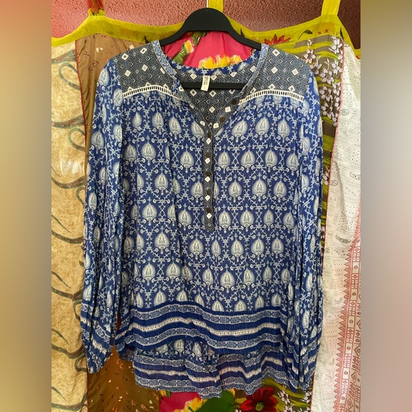 Spell and the Gypsy Oracle Blouse - Picture 3 of 8